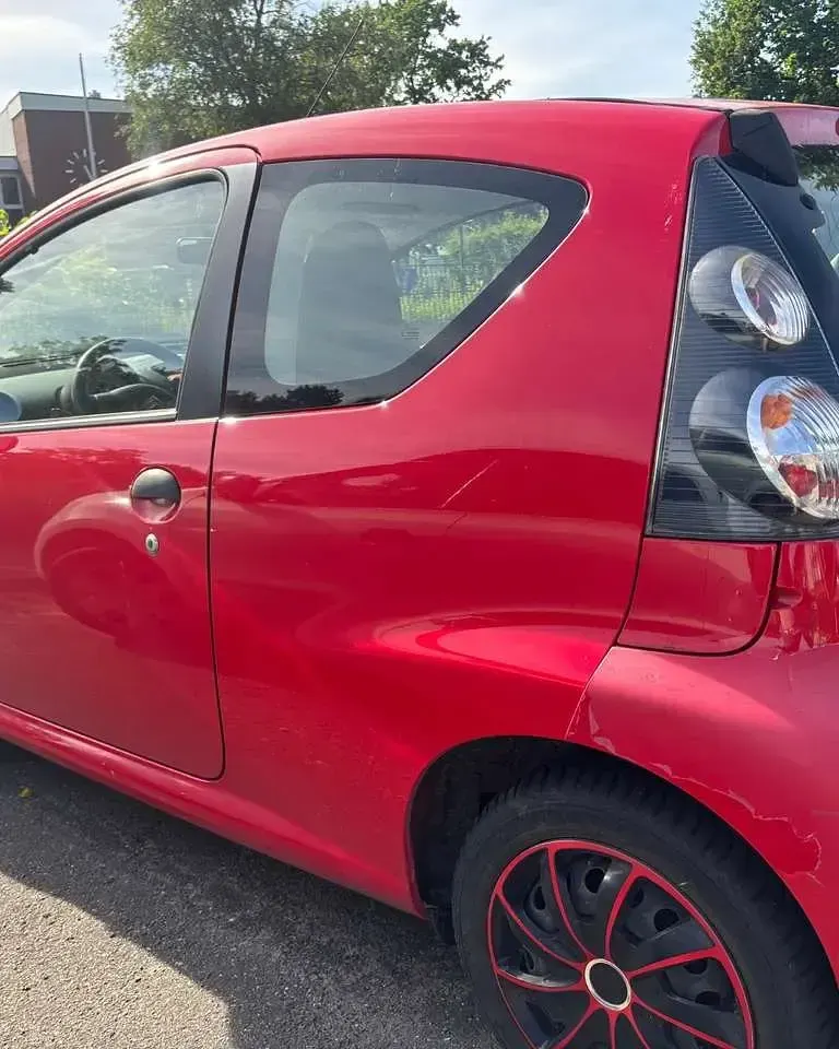 Gebraucht Citroën C1 68 PS (50 kW) 2008 Rot Kleinwagen
