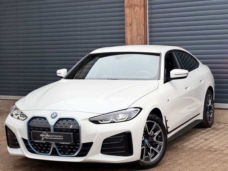 Weiß Gebraucht 2023 BMW i4 M Sport Limousine | 40.499 € (Guter Preis) - Bild 1/4