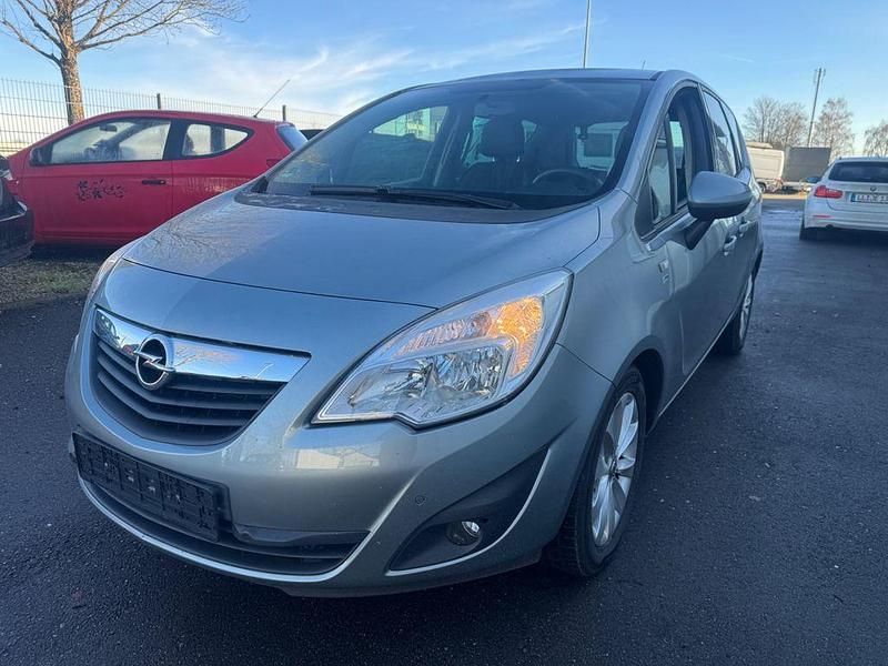Silber Gebraucht 2012 Opel Meriva Van / Kleinbus | 4.590 € (Guter Preis) - Bild 1/4