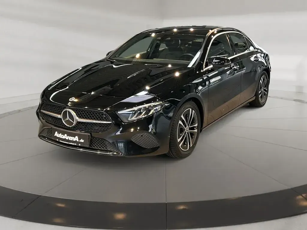 Gebraucht Mercedes A220 Progressive 190 PS (139 kW) 2023 Schwarz Limousine