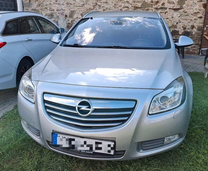 Silber Gebraucht 2010 Opel Insignia Innovation Kombi | 1.650 € (Superpreis) - Bild 1/4