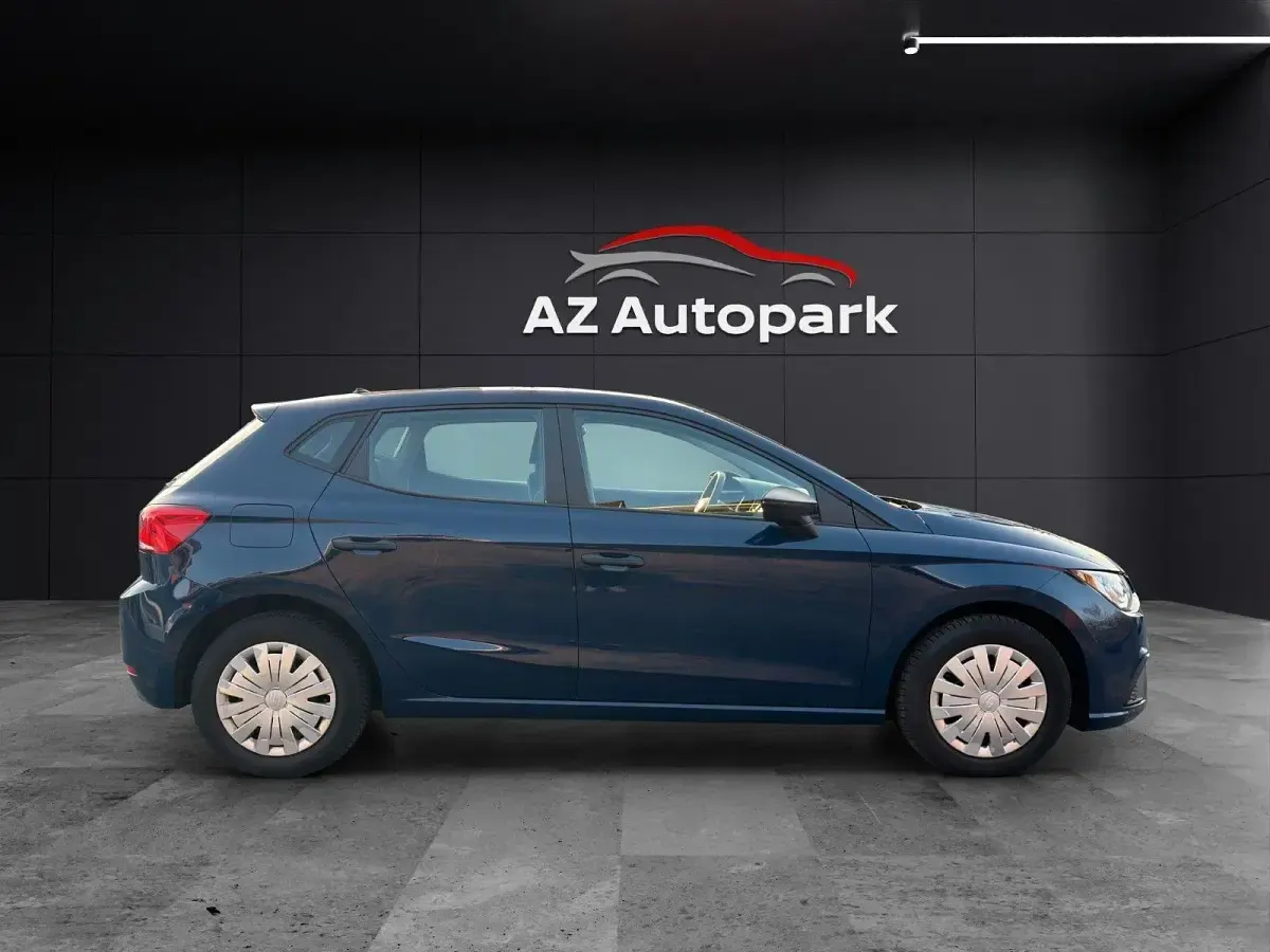 Używany Seat Ibiza Reference 95 KM (69 kW) 2019 Niebieski Hatchback