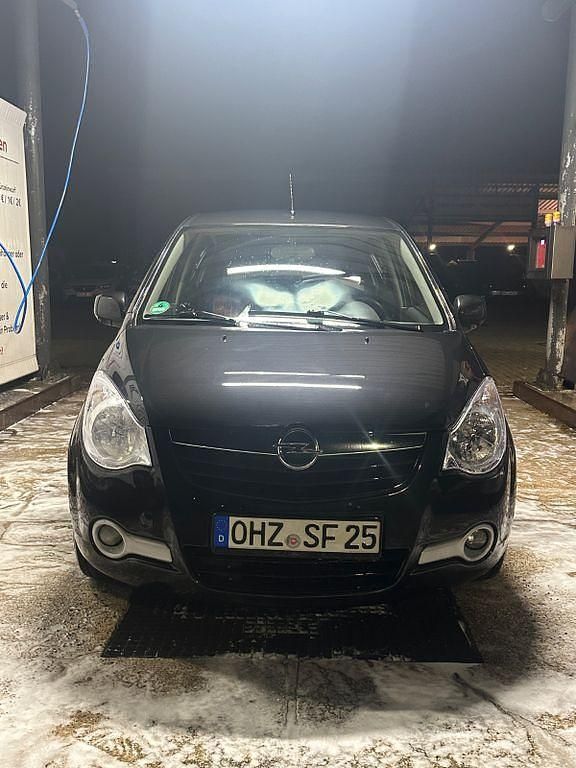 Gebraucht Opel Agila Edition 68 PS (50 kW) 2008 Schwarz Kleinwagen