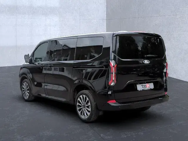 Neu Ford Tourneo Custom Titanium X 170 PS (125 kW) 2026 Grau Van