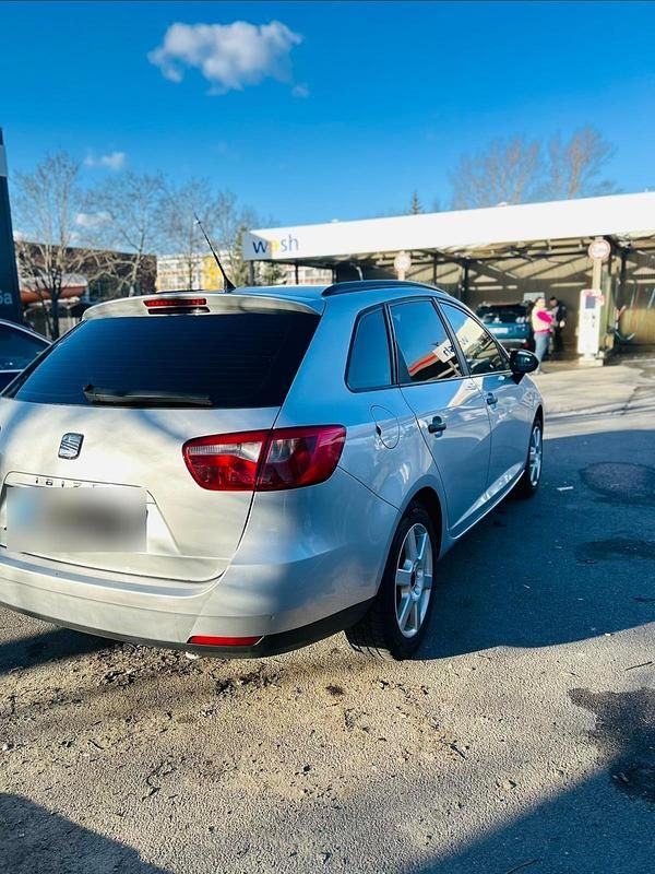 Gebraucht Seat Ibiza 70 PS (51 kW) 2011 Silber Kleinwagen