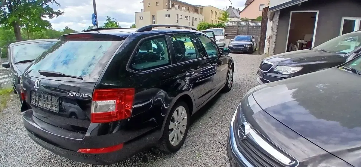 Gebraucht Skoda Octavia 105 PS (77 kW) 2014 Schwarz Kombi