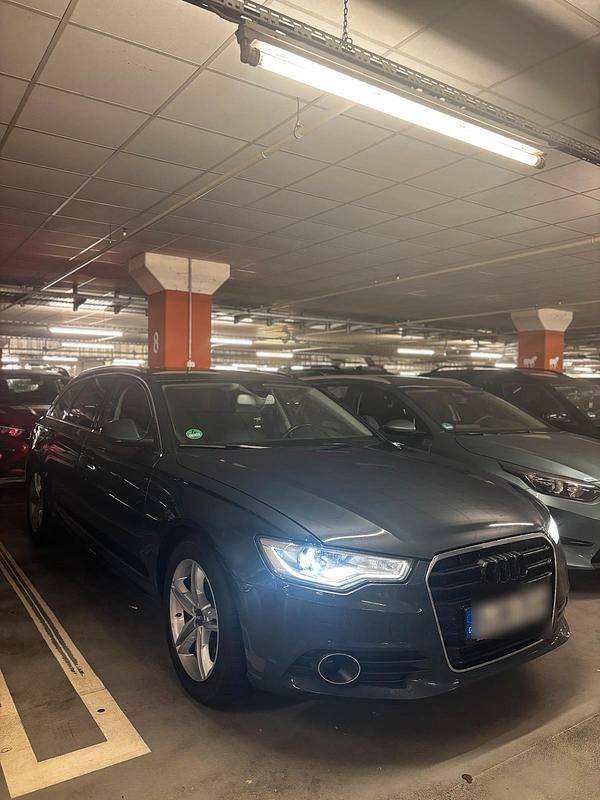 Blau Gebraucht 2012 Audi A6 S-Line Kombi | 15.000 € (Teuer) - Bild 1/4