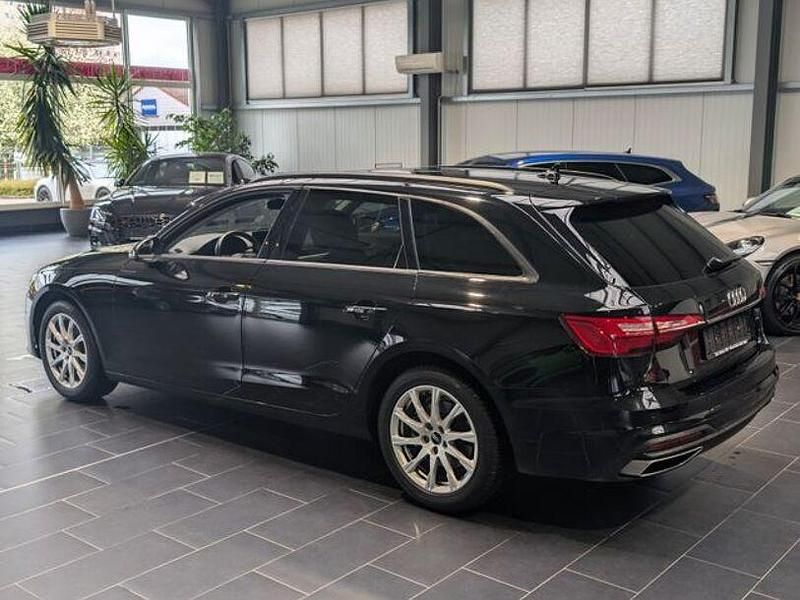 Gebraucht Audi A4 150 PS (110 kW) 2022 Schwarz Kombi