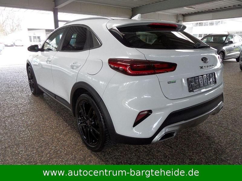 Gebraucht Kia XCeed Spirit 140 PS (102 kW) 2020 Weiß SUV