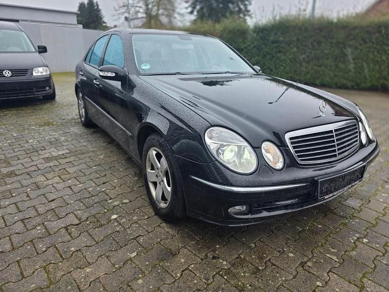 Gebraucht Mercedes E350 272 PS (200 kW) 2005 Schwarz Limousine