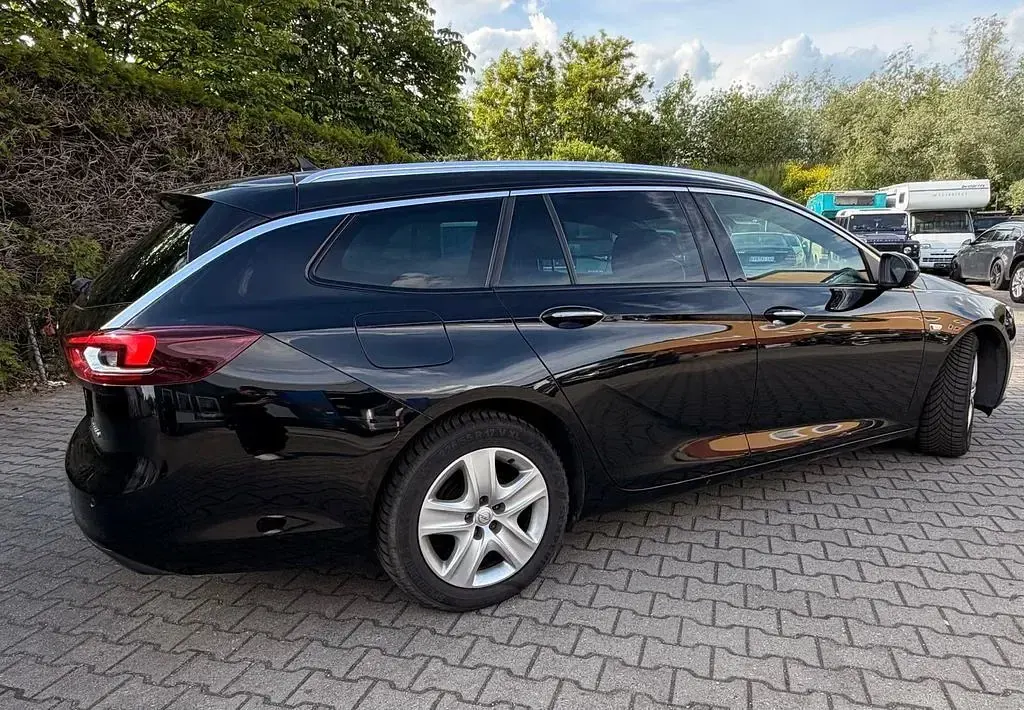 Gebraucht Opel Insignia 170 PS (125 kW) 2018 Schwarz Limousine