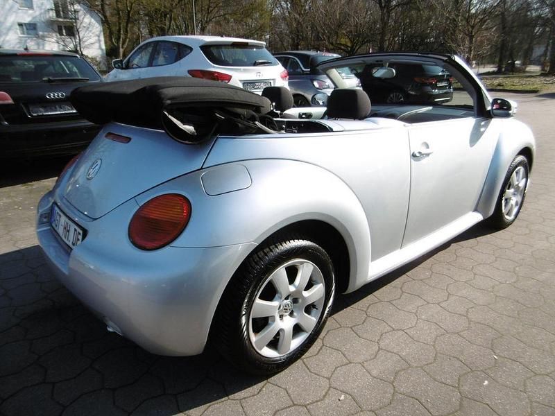 Gebraucht VW New Beetle 75 PS (55 kW) 2003 Silber Kleinwagen