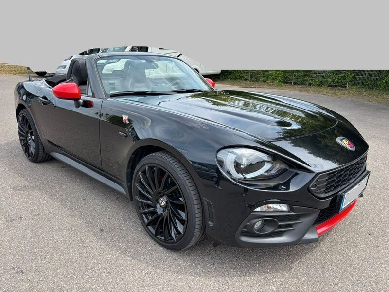 Schwarz Gebraucht 2017 Abarth 124 Spider Cabrio | 22.900 € (Guter Preis) - Bild 1/4