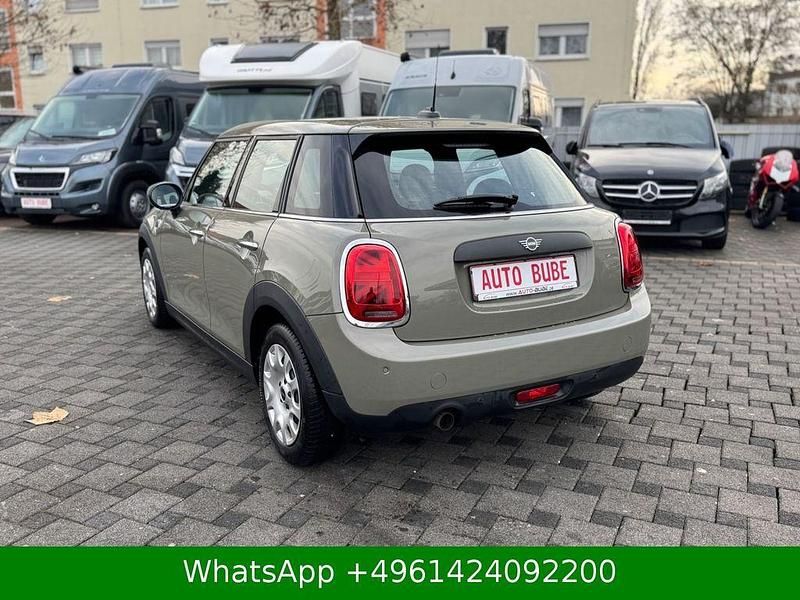 Gebraucht Mini ONE 132 PS (97 kW) 2019 Emerald grey metallic Kleinwagen