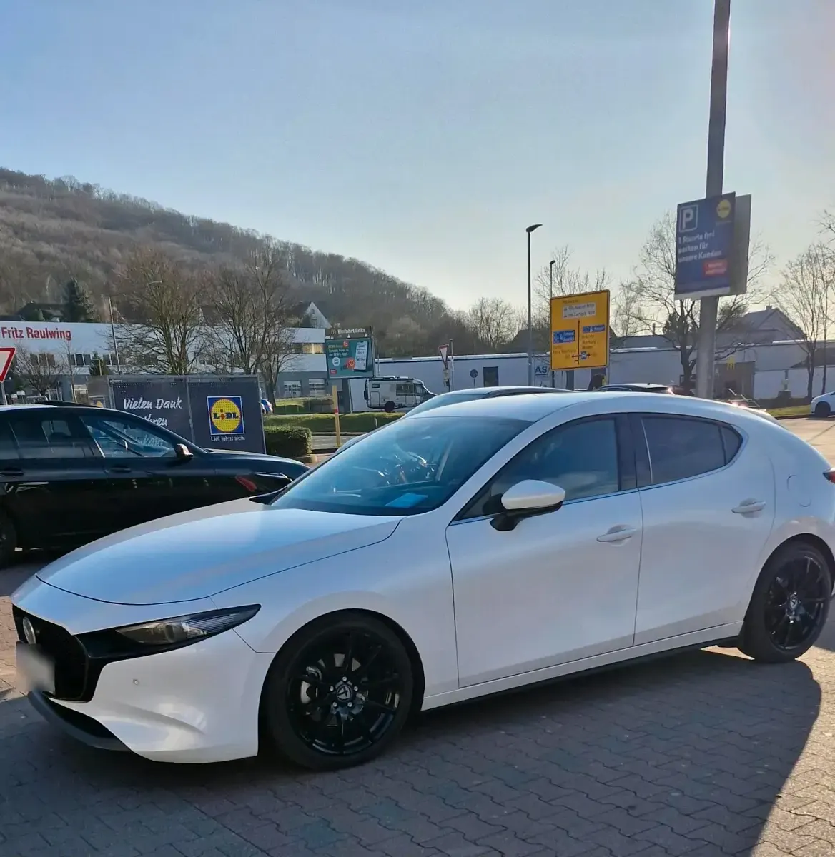 Gebraucht Mazda 3 122 PS (89 kW) 2019 Weiß Limousine