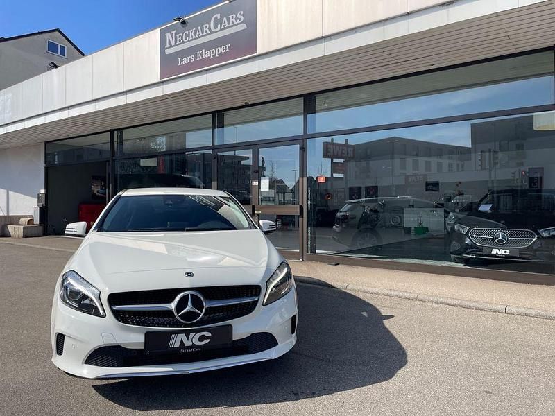Gebraucht Mercedes A220 184 PS (135 kW) 2018 Weiß Limousine