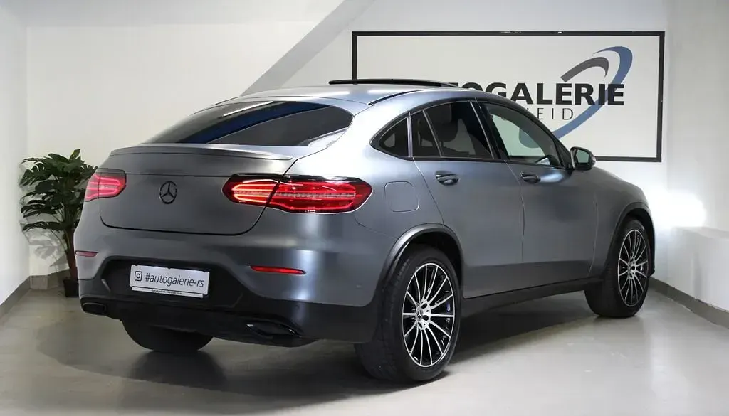 Gebraucht Mercedes GLC350 AMG line 258 PS (189 kW) 2018 Grau SUV