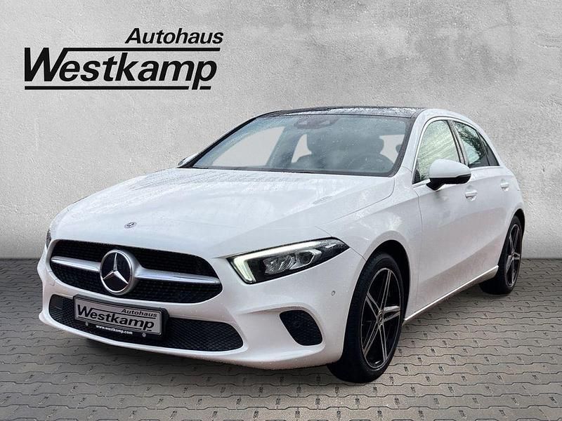 Weiß Gebraucht 2018 Mercedes A200 Progressive Limousine | 24.830 € (Fairer Preis) - Bild 1/4