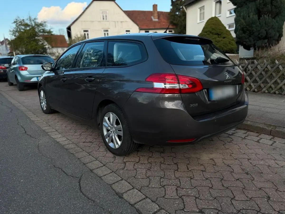 Gebraucht Peugeot 308 131 PS (96 kW) 2015 Braun Kombi