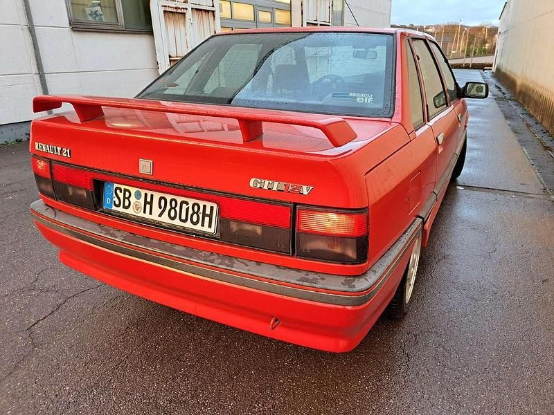 Rot uni Gebraucht 1991 Renault 21 Limousine | 4.000 € - Bild 1/4