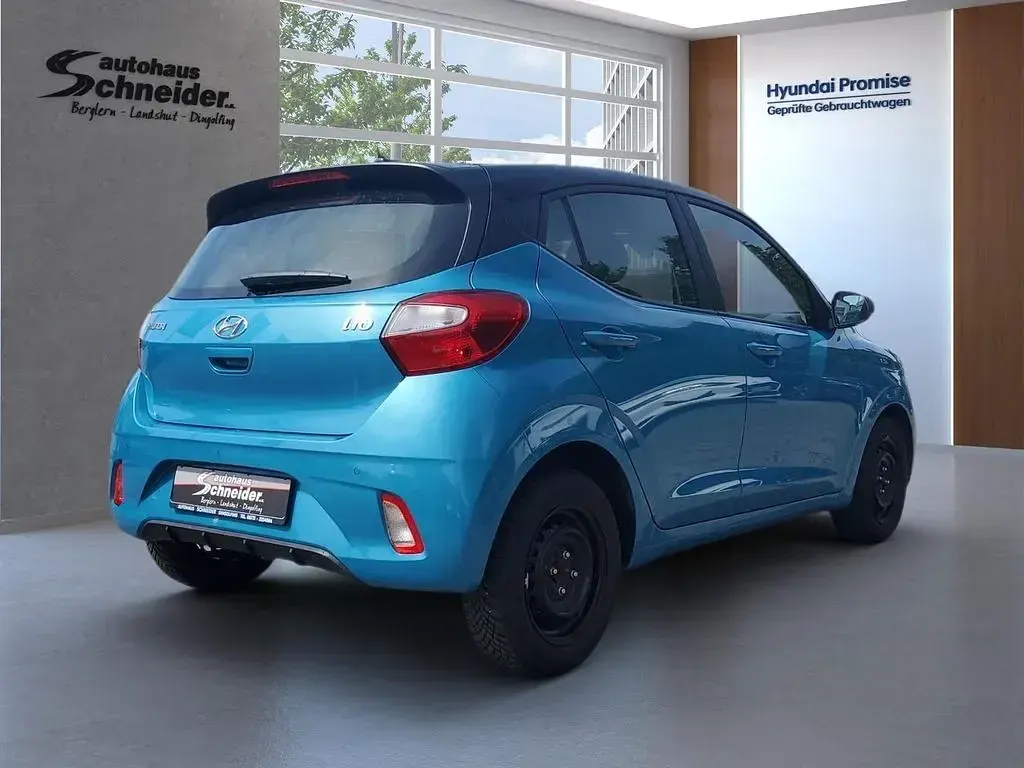 Gebraucht Hyundai i10 Comfort 84 PS (61 kW) 2023 Aqua turquoise Kleinwagen