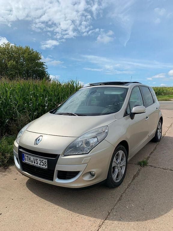 Gebraucht Renault Scénic III Dynamique 110 PS (80 kW) 2011 Beige Van / Kleinbus