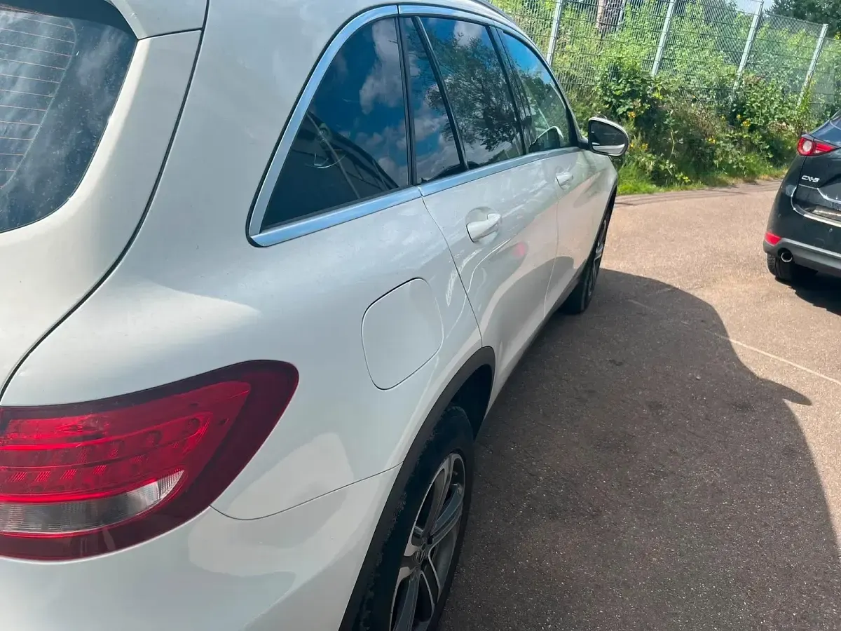 Gebraucht Mercedes GLC220 170 PS (125 kW) 2018 Weiß SUV
