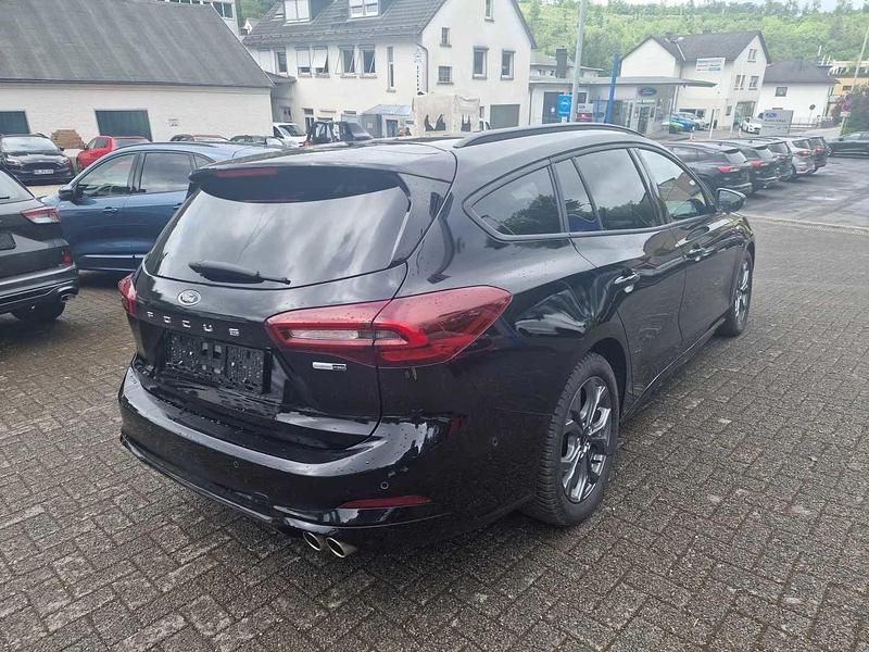 Gebraucht Ford Focus ST-Line X 125 PS (91 kW) 2023 Schwarz