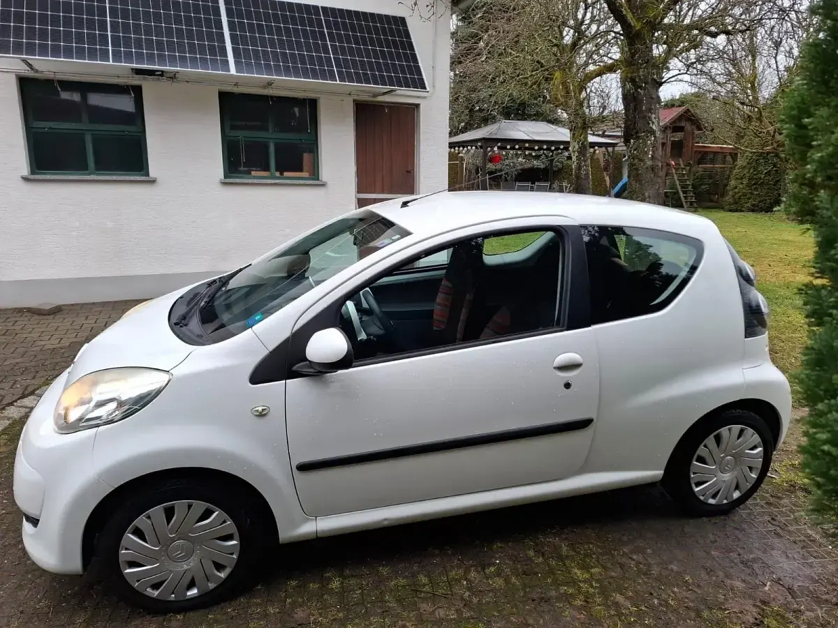 Gebraucht Citroën C1 68 PS (50 kW) 2010 Weiß Kleinwagen