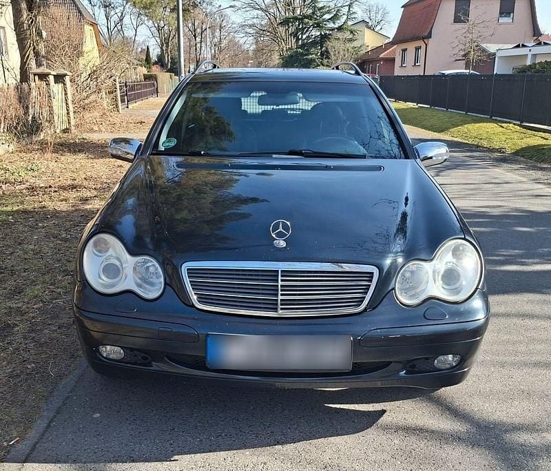 Gebraucht Mercedes C320 Classic 218 PS (160 kW) 2003 Schwarz Kombi