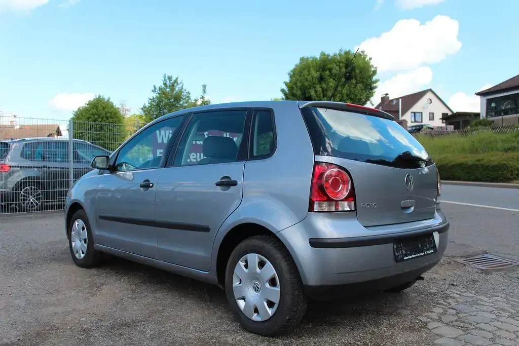 Gebraucht VW Polo Trendline 80 PS (58 kW) 2006 Silber Kleinwagen