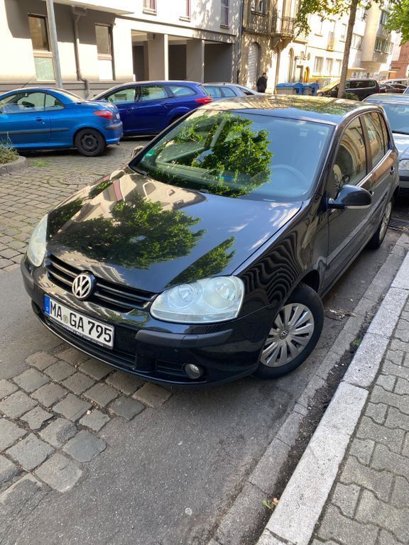 Gebraucht 2005 VW Golf IV Comfortline Limousine | 5.000 € - Bild 1/4