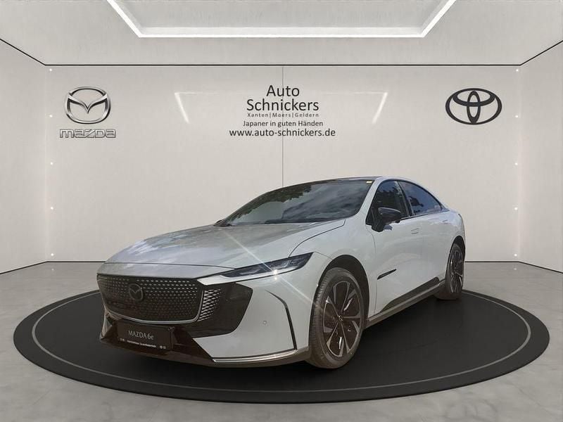 Grau Gebraucht 2025 Mazda 6e Takumi-Line Limousine | 42.850 € (Fairer Preis) - Bild 1/4