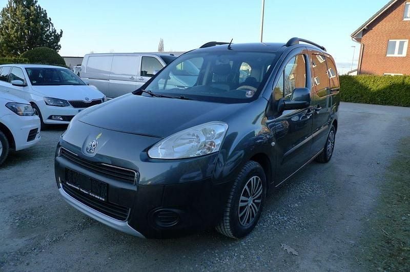 Gebraucht Peugeot Partner Tepee Active 120 PS (88 kW) 2014 Grau Van / Kleinbus