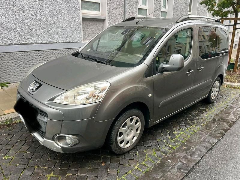Grau Gebraucht 2009 Peugeot Partner Van / Kleinbus | 2.900 € (Fairer Preis) - Bild 1/4