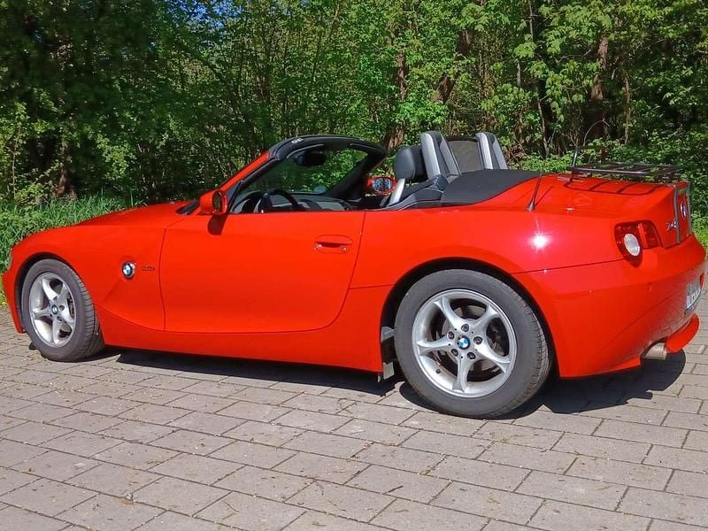 Gebraucht BMW Z4 150 PS (110 kW) 2006 Rot Cabrio