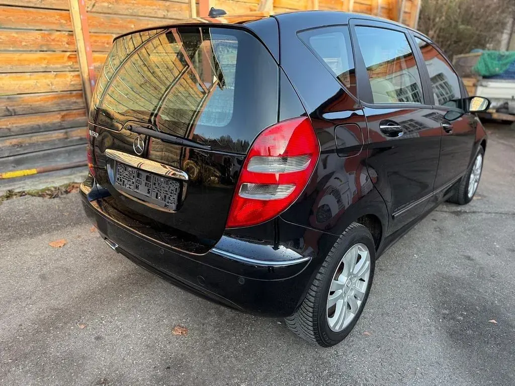 Gebraucht Mercedes A150 Elegance 95 PS (69 kW) 2005 Schwarz Van / Kleinbus