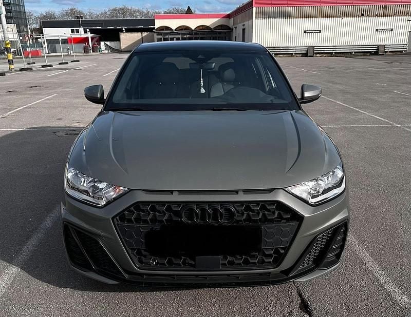 Gebraucht Audi A1 S-Line 150 PS (110 kW) 2024 Grau SUV