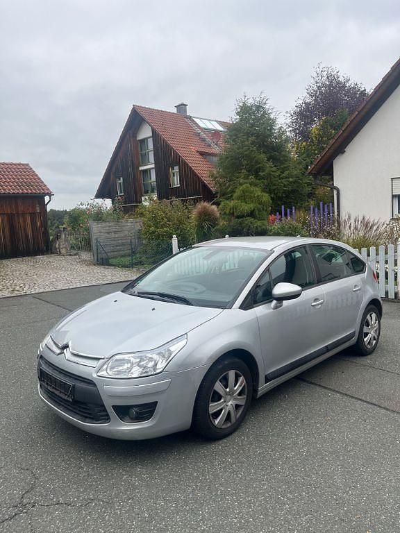 Silber Gebraucht 2010 Citroën C4 Limousine | 2.450 € (Guter Preis) - Bild 1/4