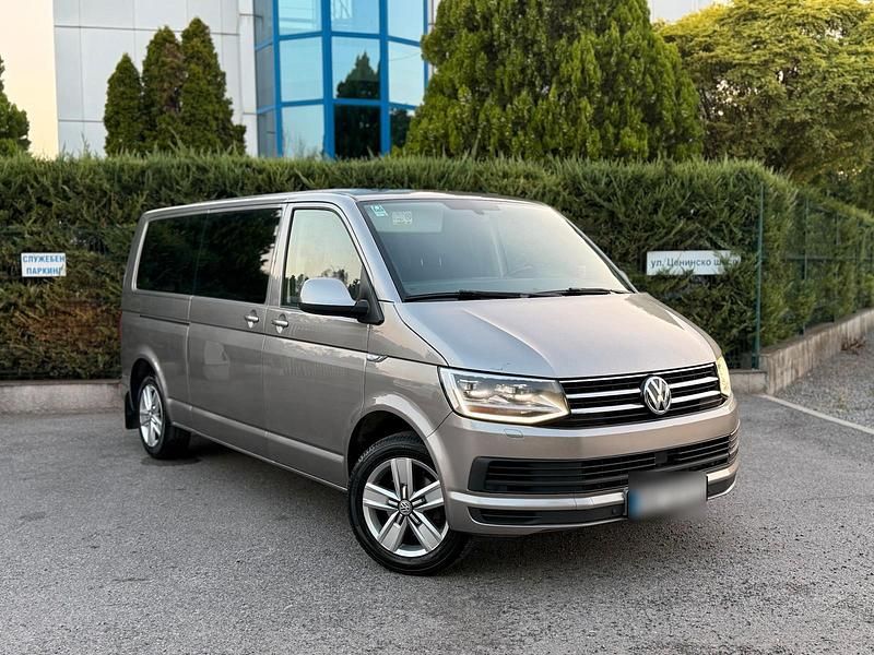 Gebraucht VW Caravelle 150 PS (110 kW) 2015 Gold Van / Kleinbus