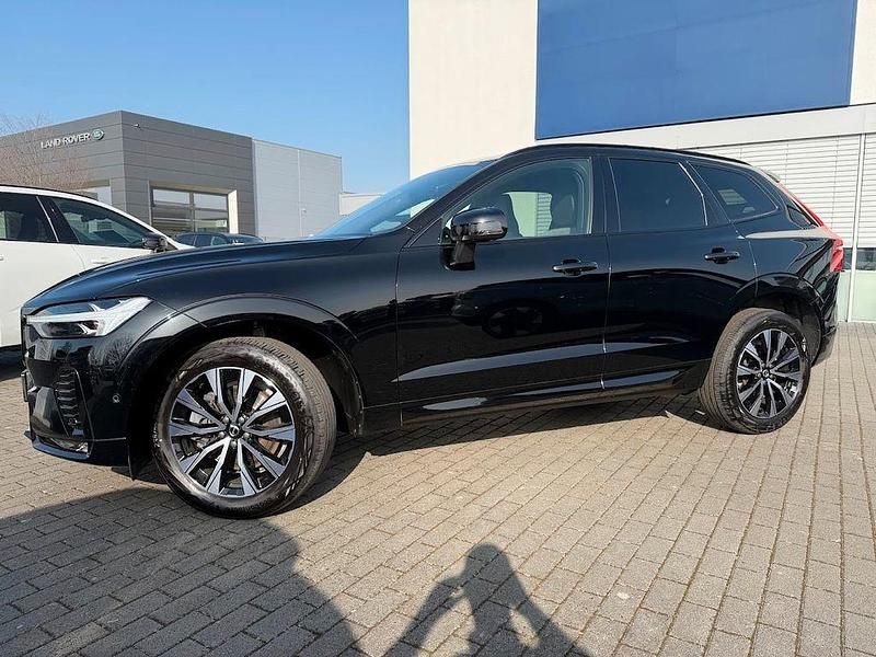 Gebraucht Volvo XC60 Plus 197 PS (144 kW) 2023 Schwarz SUV