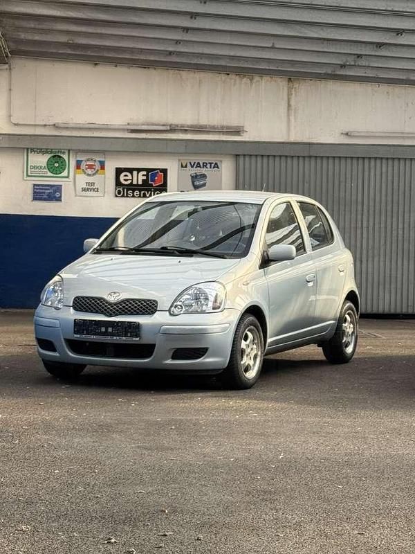 Gebraucht 2005 Toyota Yaris Limousine | 2.800 € (Teuer) - Bild 1/4