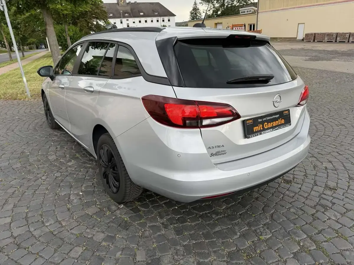 Gebraucht Opel Astra Business 122 PS (89 kW) 2021 Argon silber/ice silver (m2) Kombi