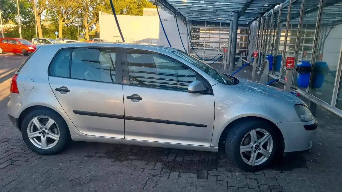 Gebraucht VW Golf IV 75 PS (55 kW) 2004 Silber Limousine