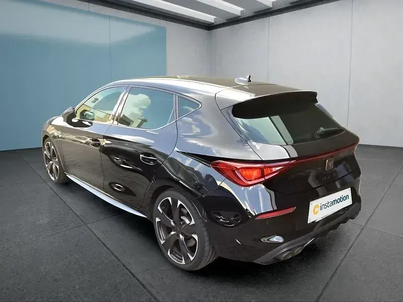 Gebraucht Cupra Leon VZ 300 PS (220 kW) 2024 Schwarz Kleinwagen