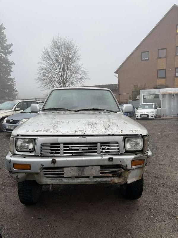 Other Gebraucht 1990 Toyota HiLux Abholung | 6.900 € - Bild 1/4