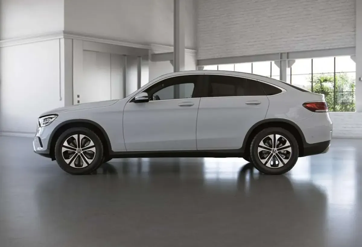 Gebraucht Mercedes GLC300e Exclusive 211 PS (155 kW) 2022 Weiss unilack polarweiß Coupé