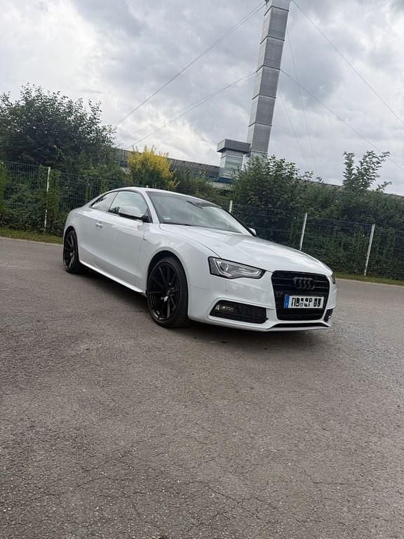 Weiß Gebraucht 2015 Audi A5 S-Line Coupé | 19.300 € (Etwas zu teuer) - Bild 1/4