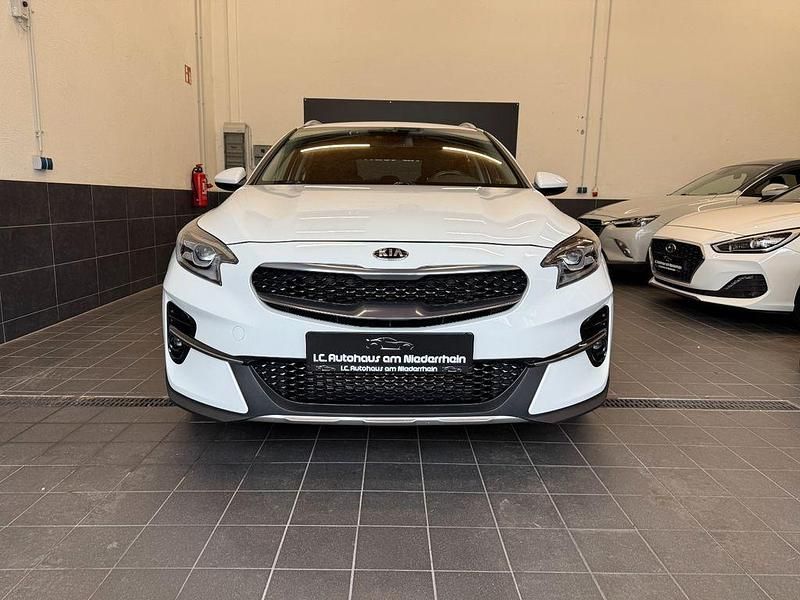 Gebraucht Kia XCeed Vision 140 PS (102 kW) 2020 Weiß SUV