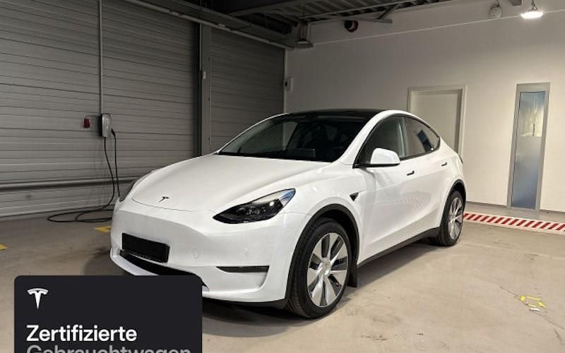 Weiß Gebraucht 2022 Tesla Model Y SUV | 33.100 € (Fairer Preis) - Bild 1/4